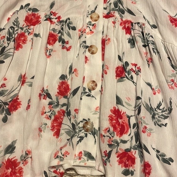 Rayon Crepe Bell Sleeve Cold Shoulder Top - Picture 5 of 13